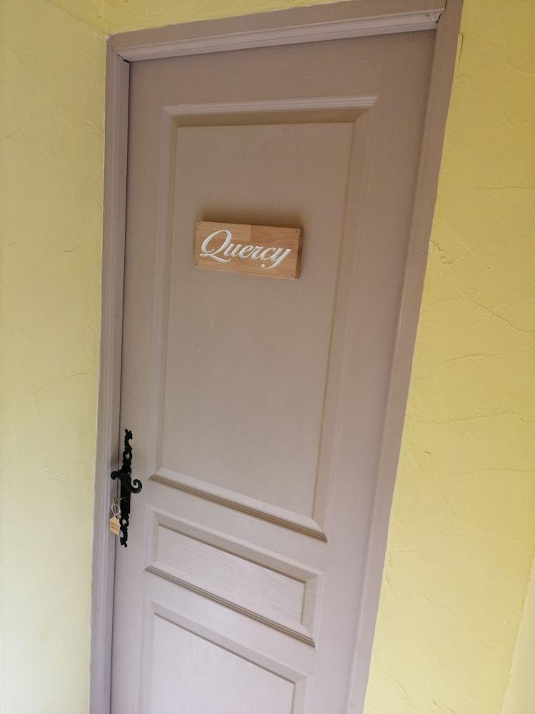 Le Mas De Carrie Acomodação com café da manhã Parisot  Exterior foto